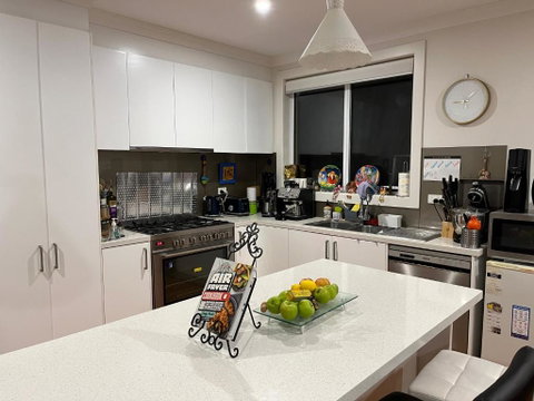 Your Homestay In Melbourne In A Quite And Resourceful Suburb - Geraldton Accommodation 2