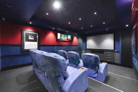 ZenLux: 4BR Bayview Mansion Infinity Pool + Cinema - Geraldton Accommodation 0