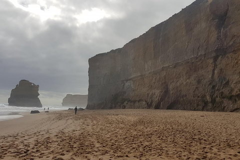 Private Express Experience - 12 Apostles - Geraldton Accommodation 4