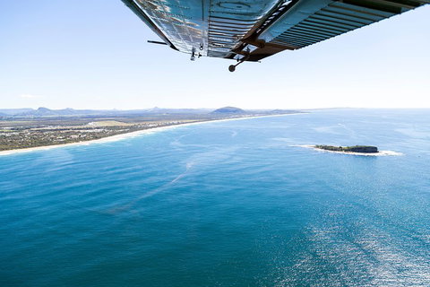 Deluxe Seaplane Tour Noosa To Glasshouse Adventure For 2 With Photobook - Geraldton Accommodation 5