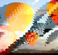 Natural Bridge  Springbrook Waterfalls Tour  Hot Air Balloon with Breakfast - Geraldton Accommodation