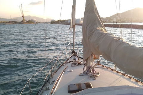 Townsville Small Group Early Morning Sailing Cruise Boat Tour Charter Hire - Geraldton Accommodation 1
