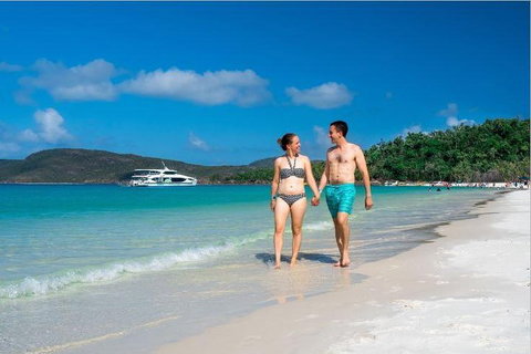 Whitehaven Beach Half-Day Cruises - Geraldton Accommodation 3