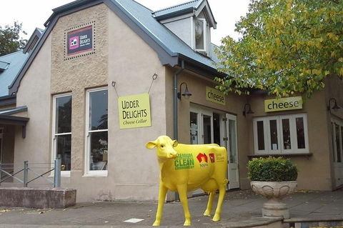 Adelaide Hills Regional / Hahndorf German Village Tour - Geraldton Accommodation 2