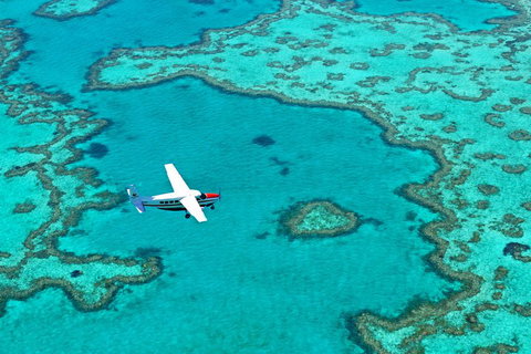 Reef And Island Scenic Flight From Airlie Beach - Geraldton Accommodation 4