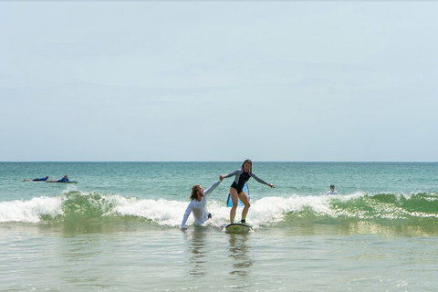 Private Beginners Surf Lessons, Noosa World Surf Reserve - Geraldton Accommodation 0
